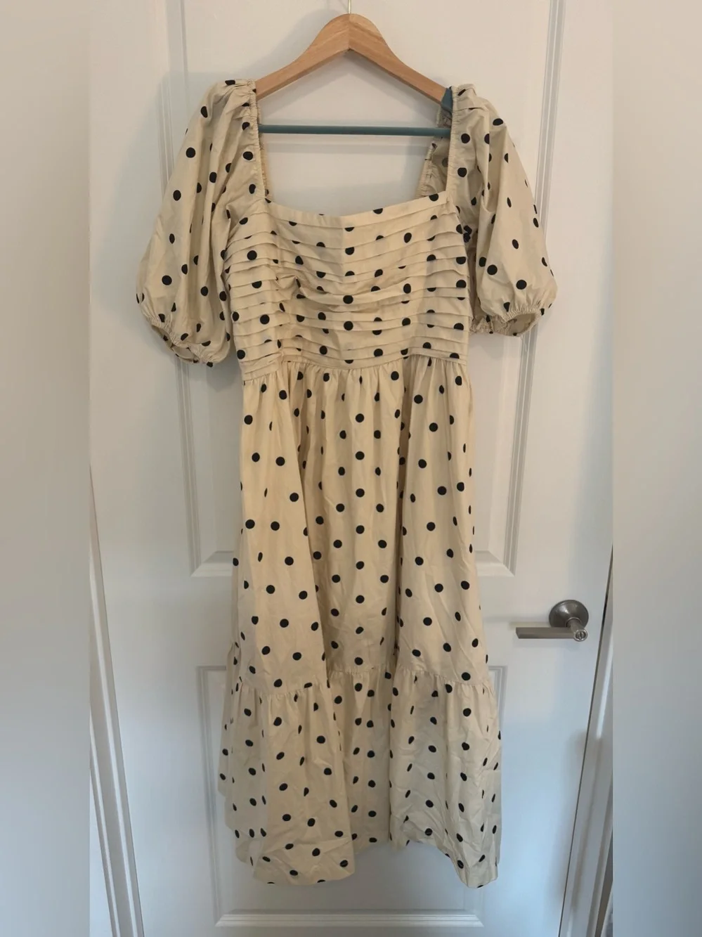 Abercrombie & Fitch Cream Polka Dot Puff Sleeve Midi Dress - Picture 5 of 7